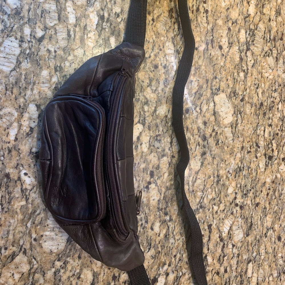 Men's Dark Brown Leather Belt Bag